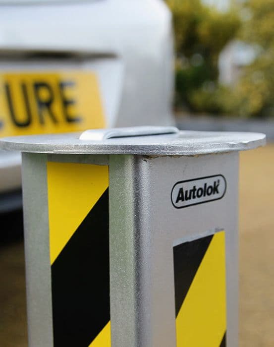 The Real McCoy Anti-Ram Telescopic Bollard 3